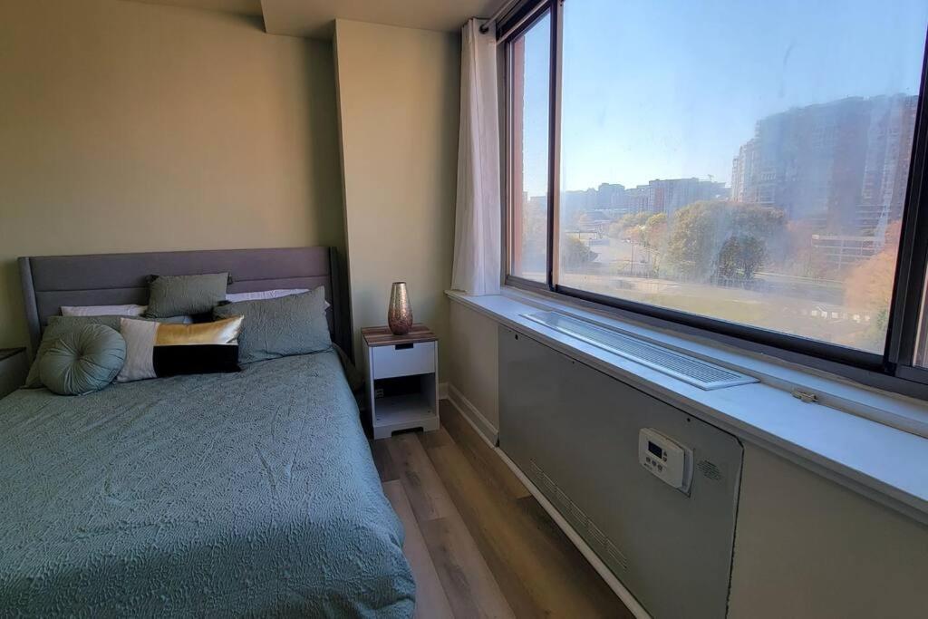 One Bedroom For Rent, 4 Sleeper